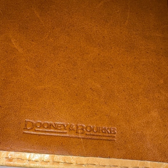 Dooney & Bourke Cream Crocodile Embossed Wallet - Picture 5 of 15